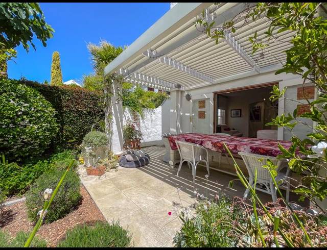 3 BEDROOM PROPERTY TO RENT IN CONSTANTIA